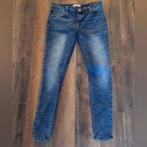 Free With Purchase* Eighty Two Sz 9 Blue Denim Jeans